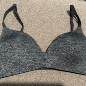 Victoria's Secret T-shirt bra, heathered grey, black straps, 34A